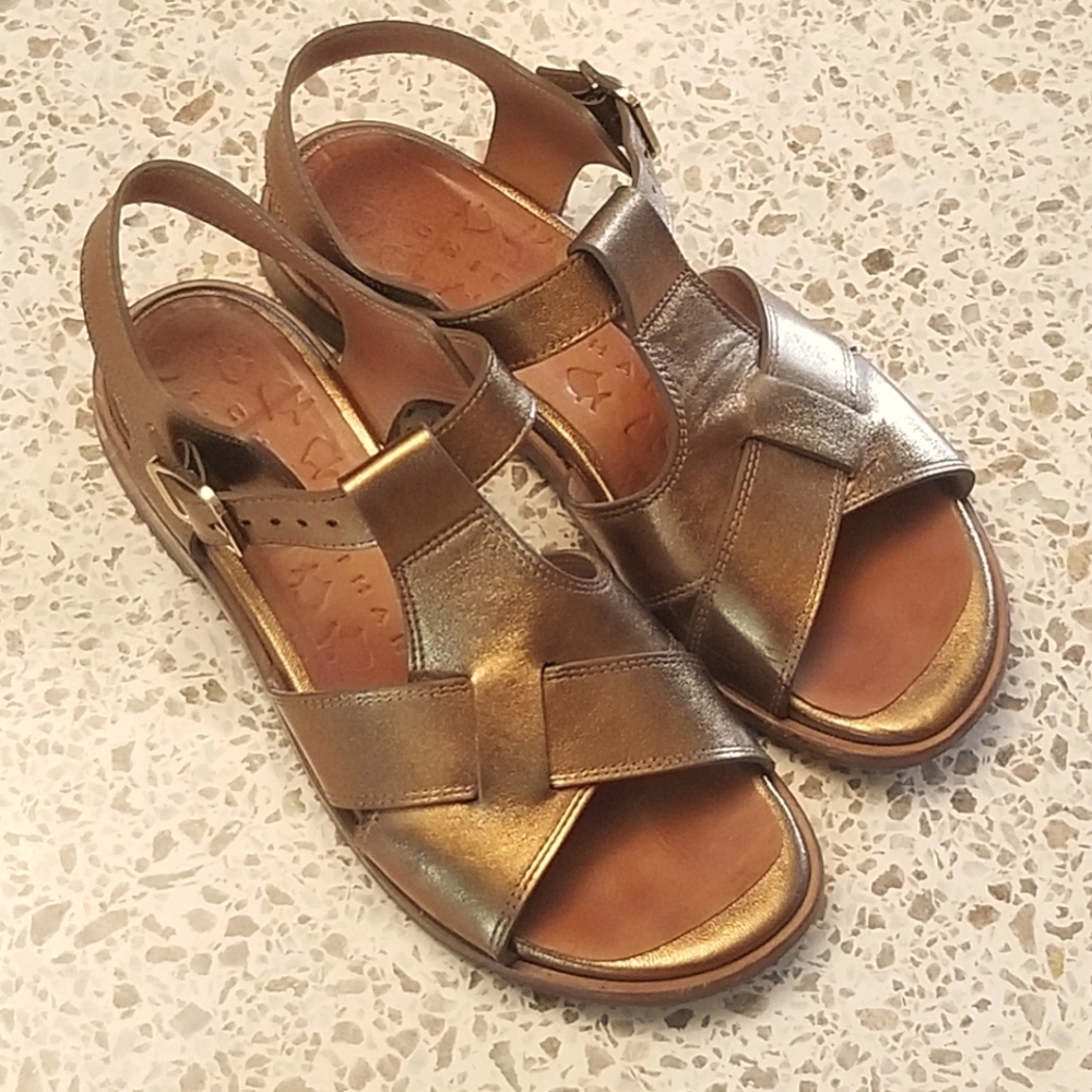 Chia Mihara Wara Bronze/Gold Strap Sandals